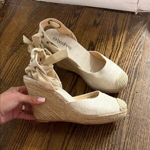 Boohoo Beige Wedge Espadrilles